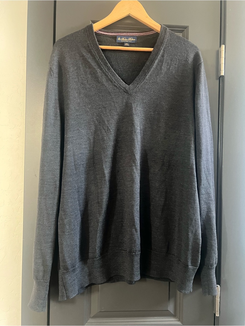 Brooks Brothers Men's Gray V-Neck Merino Wool Sweater szXXL
